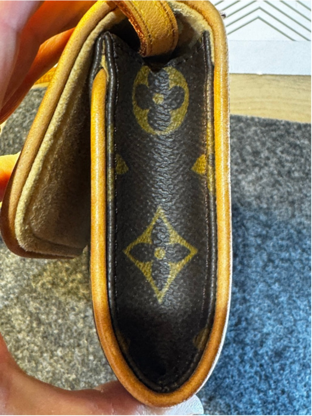 Louis Vuitton Pochette Twin PM Crosse Body Authentic - Picture 6 of 11